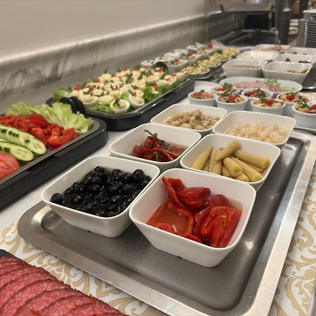 Astoria Bed & Breakfast Сважендз Екстериор снимка