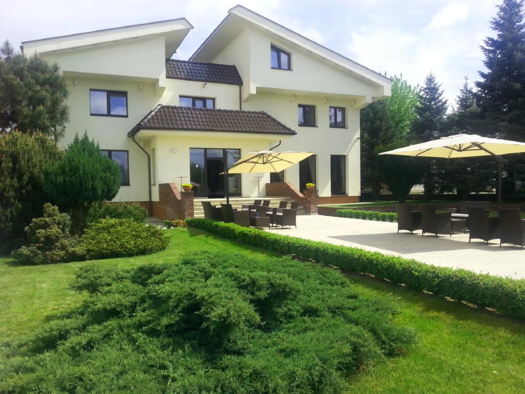 Astoria Bed & Breakfast Сважендз Екстериор снимка