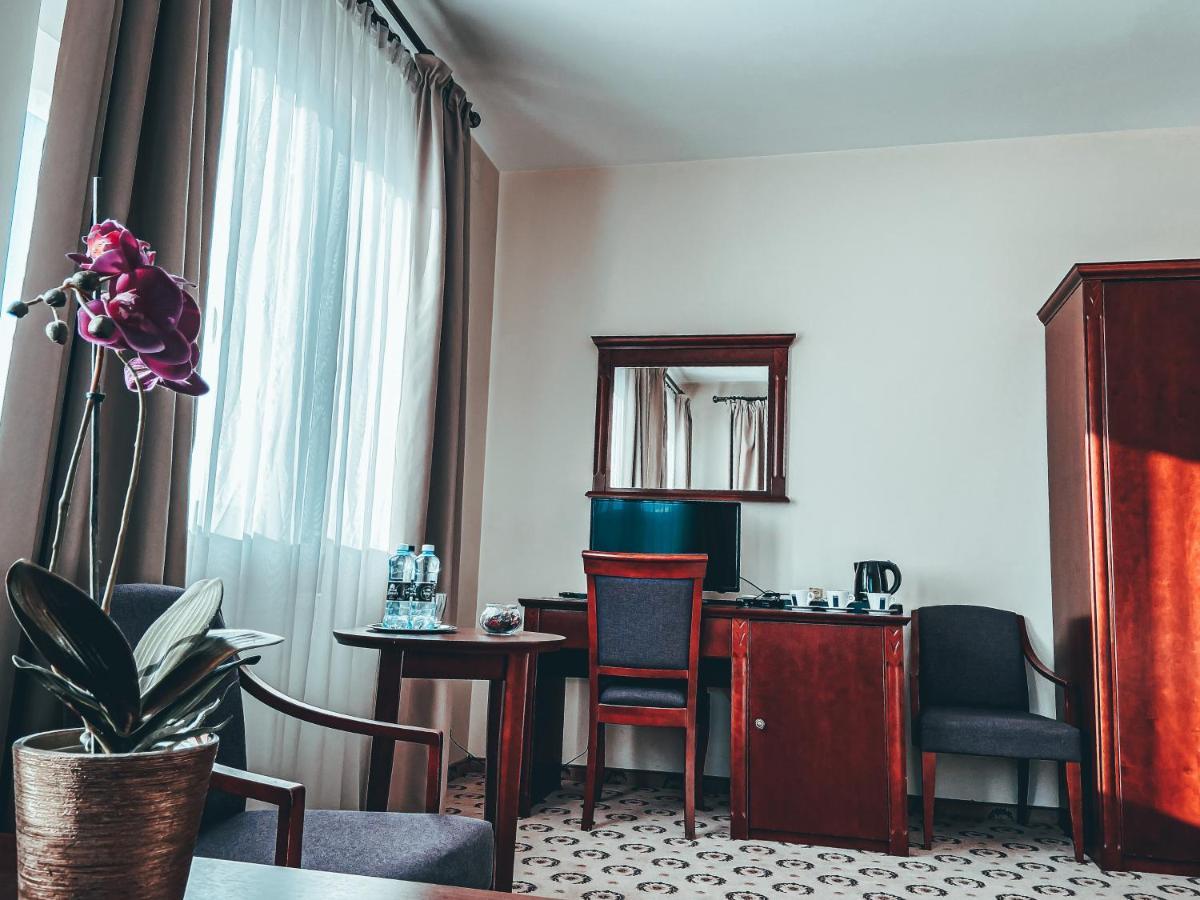 Astoria Bed & Breakfast Сважендз Екстериор снимка