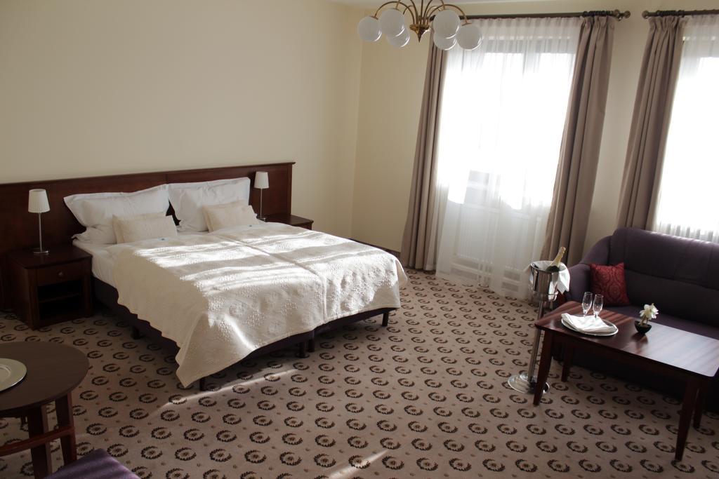Astoria Bed & Breakfast Сважендз Екстериор снимка