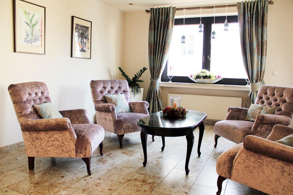 Astoria Bed & Breakfast Сважендз Екстериор снимка